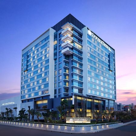 Doubletree By Hilton Jakarta Kemayoran Exterior foto