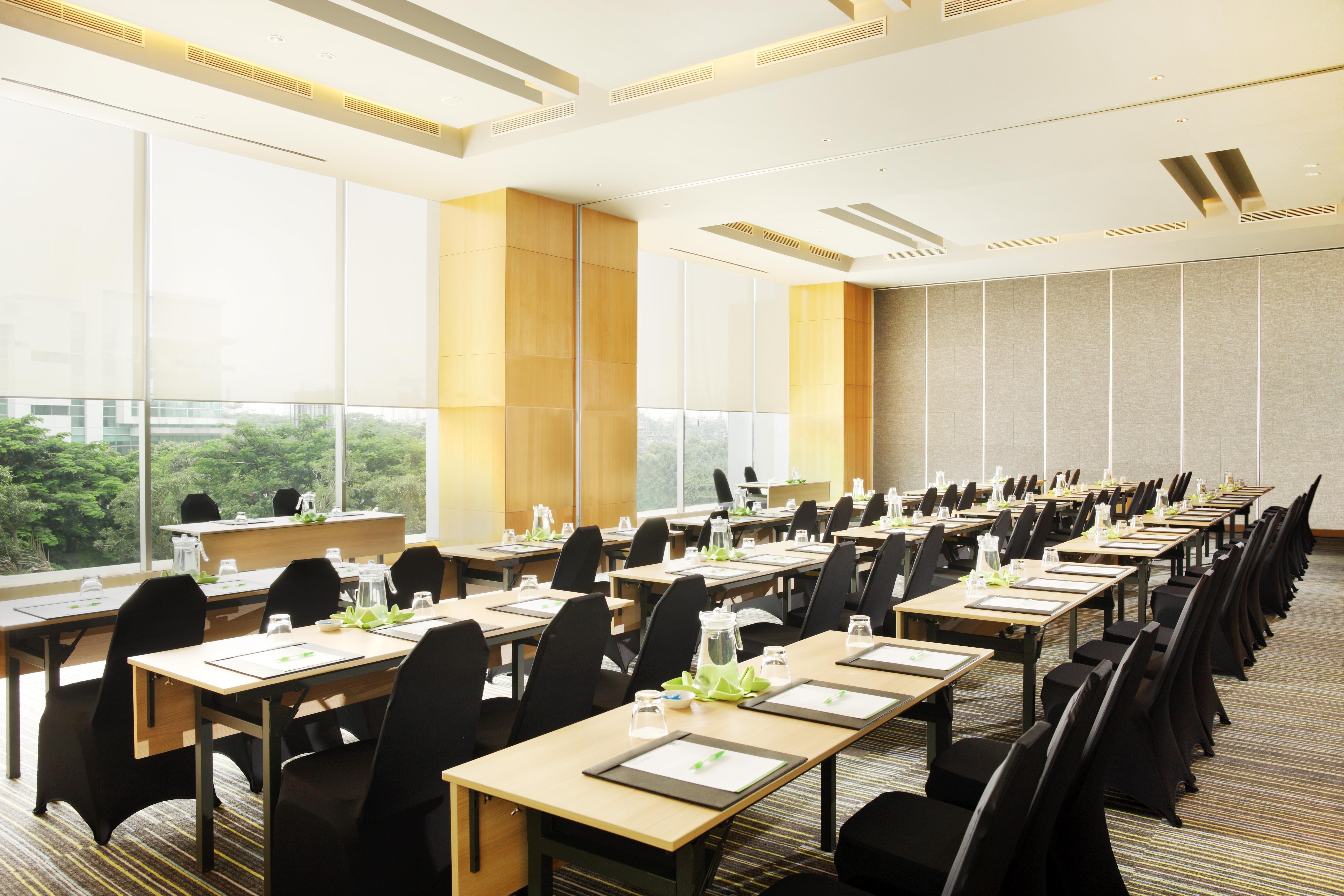 Doubletree By Hilton Jakarta Kemayoran Exterior foto